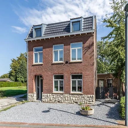 Mijn Met Sauna En Lift 4* Voerendaal